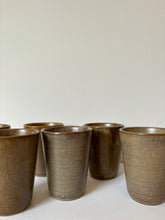 Afbeelding in Gallery-weergave laden, Second life | aardewerk kopjes