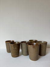 Afbeelding in Gallery-weergave laden, Second life | aardewerk kopjes
