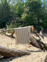 Afbeelding in Gallery-weergave laden, Katoenen XL peshtemal - last two of this stock!