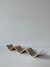 Afbeelding in Gallery-weergave laden, wierrookhouder | Wavy - Berk