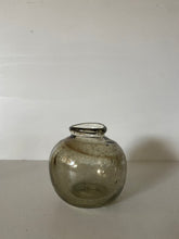 Afbeelding in Gallery-weergave laden, second life | geblazen a-symmetrische vaas
