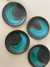 Afbeelding in Gallery-weergave laden, set | vier blauwe kopjes met schotel
