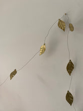 Afbeelding in Gallery-weergave laden, leaf garland
