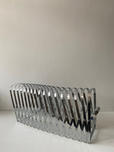Afbeelding in Gallery-weergave laden, Second life | platenrek / magazine rack
